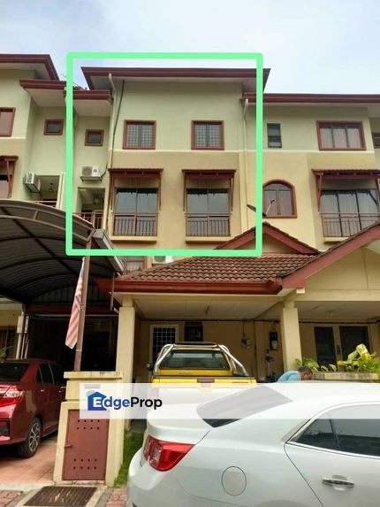 (Refurbished Unit with 2 Car Parks) Villa Laman Tasik Bandar Sri Permaisuri, Cheras Upper Floor - Town house  , Kuala Lumpur, Cheras