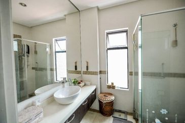 Sunway Ipoh Double Storey Cluster Bungalow For Sale 