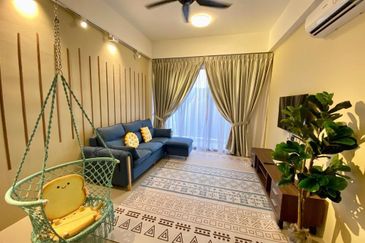 THE COVE HILLSIDE RESIDENCE