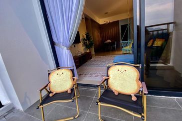 THE COVE HILLSIDE RESIDENCE