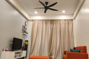 THE COVE HILLSIDE RESIDENCE