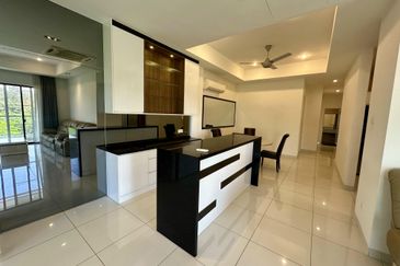 KONDOMINIUM D'TUJUH (SEVEN @ THOMPSON)