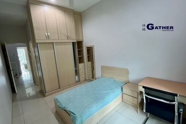 Springfields Residences (Taman Pinji Tropika)