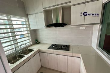 Springfields Residences (Taman Pinji Tropika)