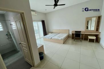 Springfields Residences (Taman Pinji Tropika)