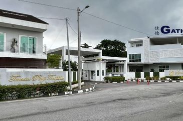 Springfields Residences (Taman Pinji Tropika)