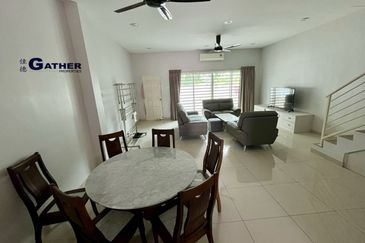Springfields Residences (Taman Pinji Tropika)