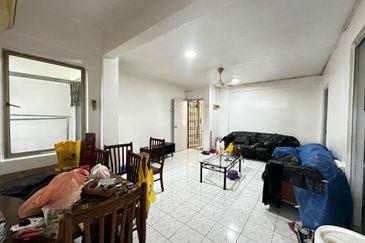 Sri Intan (Bandar Seri Alam)