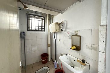 Sri Intan (Bandar Seri Alam)