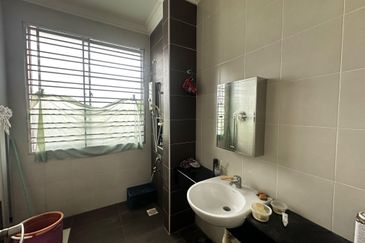 Tmn Gaya Double storey cluster house