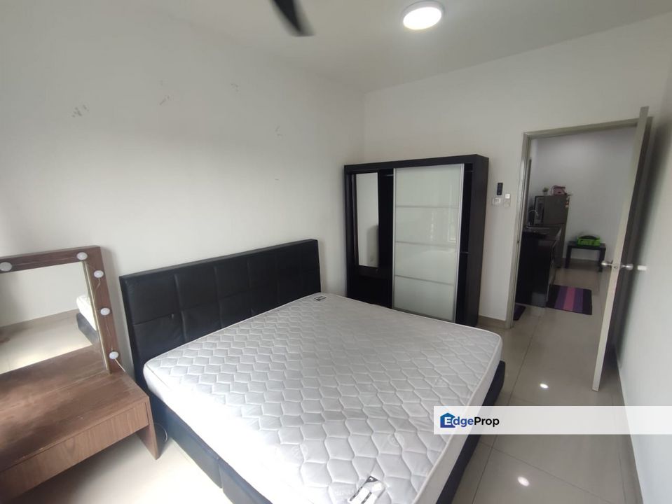 Suriamas suite, nearby Larkin bus stop, Johor, Johor Bahru