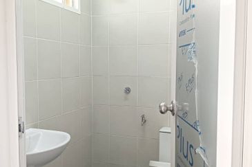 TAMAN BAYU INDERA, LUKUT