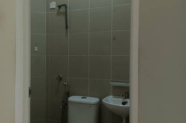 TAMAN BAYU INDERA, LUKUT