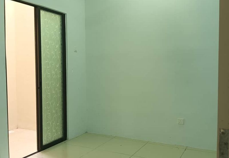 TAMAN BAYU INDERA, LUKUT