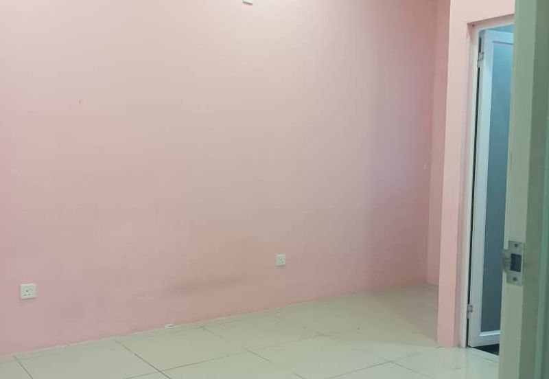 TAMAN BAYU INDERA, LUKUT