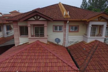 Taman Pinggiran Putra