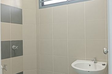 TAMAN BAYU INDERA, LUKUT