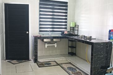 TAMAN BAYU INDERA, LUKUT