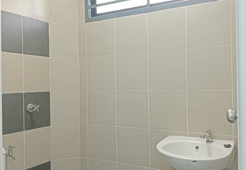 TAMAN BAYU INDERA, LUKUT