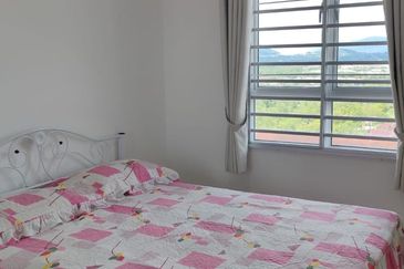 Safira Apartment, Seremban 2