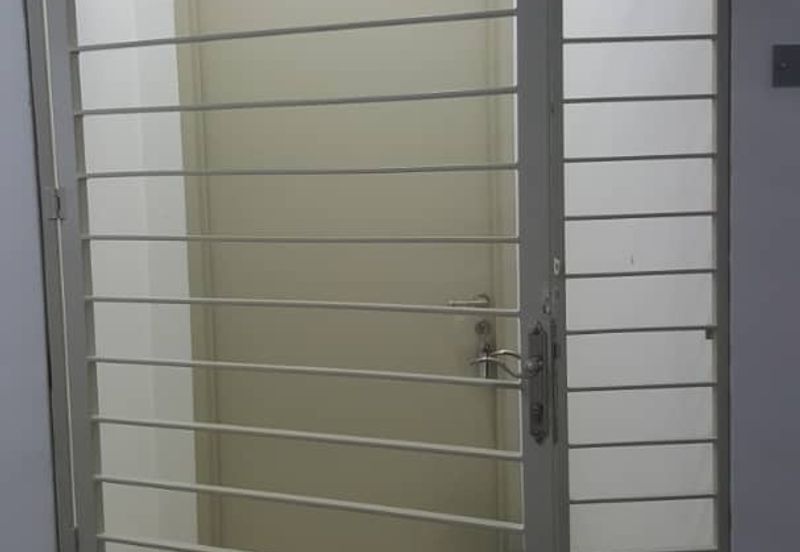 Safira Apartment, Seremban 2