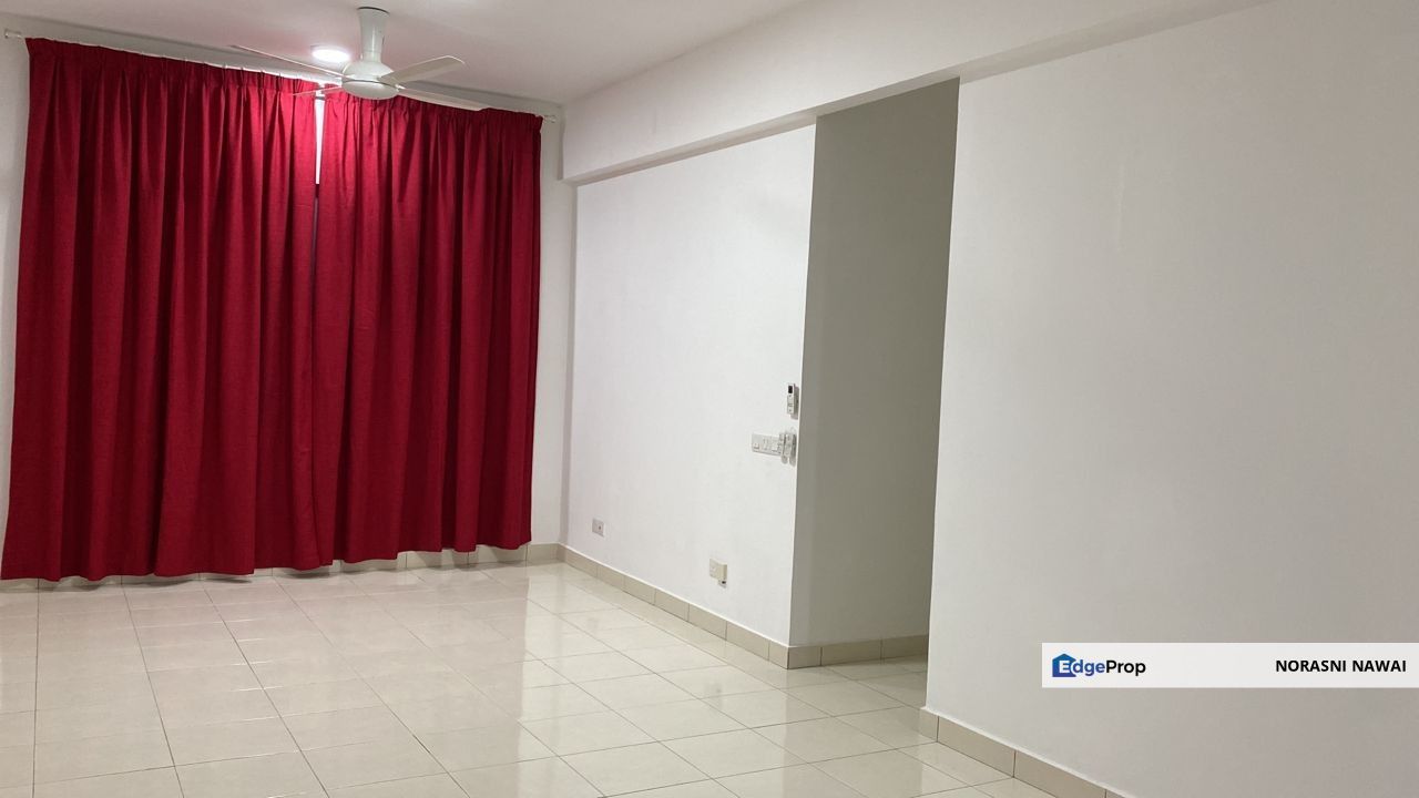 SAFIRA APPARTMENT, SEREMBAN 2 - PARTIALLY FURNISHED, Negeri Sembilan, Seremban