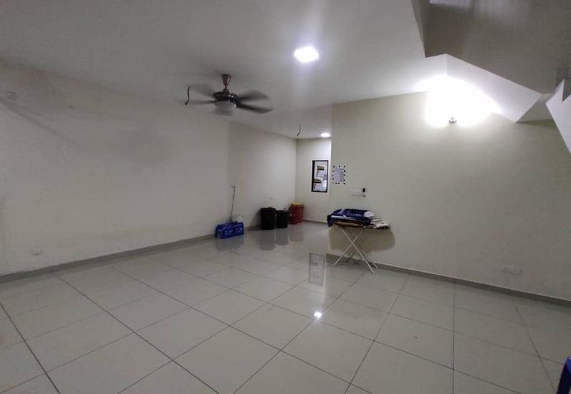 Laman Delfina @ Nilai Impian