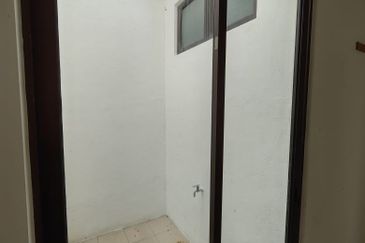BASIC UNIT SINGLE STOREY, TAMAN BAYU INDERA LUKUT PORT DICKSON