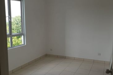 Safira Apartment, Seremban 2