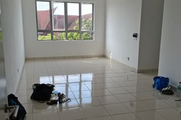 Safira Apartment, Seremban 2