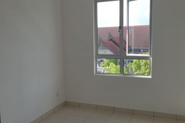 Safira Apartment, Seremban 2