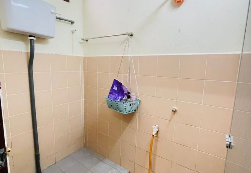 TAMAN INTAN PERDANA (PKN. TELUK KEMANG)