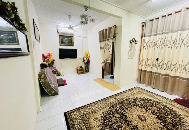 TAMAN INTAN PERDANA (PKN. TELUK KEMANG)