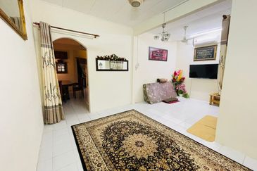 TAMAN INTAN PERDANA (PKN. TELUK KEMANG)