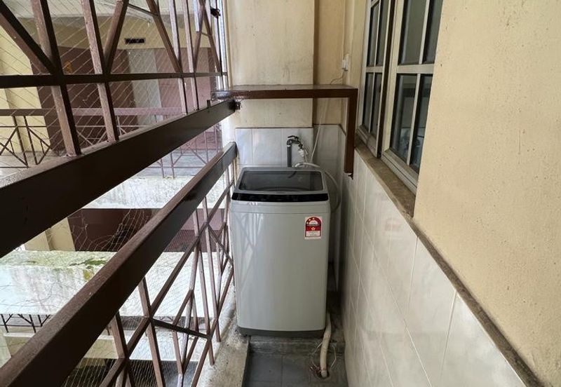 Tasik Mewah Condominium