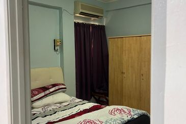 KONDOMINIUM TASIK MEWAH