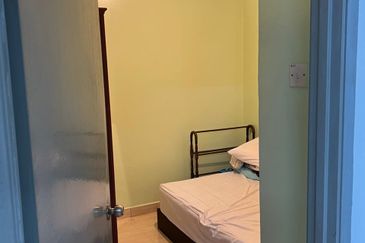 KONDOMINIUM TASIK MEWAH