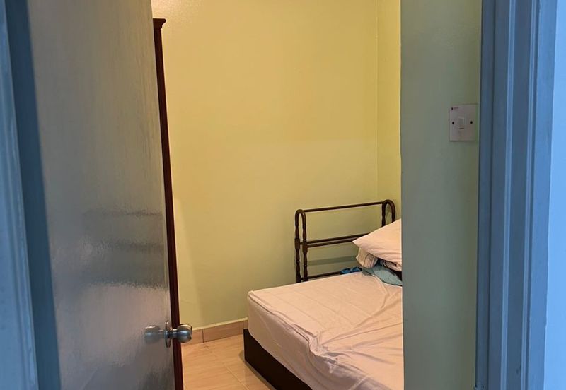 KONDOMINIUM TASIK MEWAH