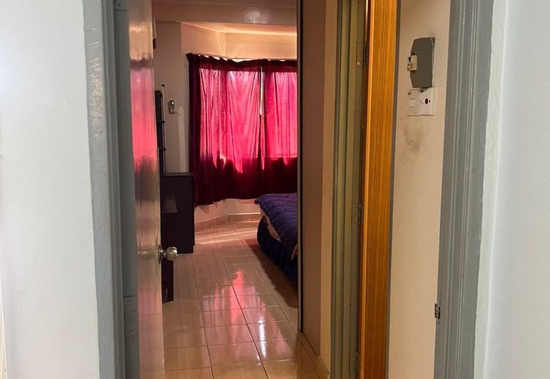 KONDOMINIUM TASIK MEWAH