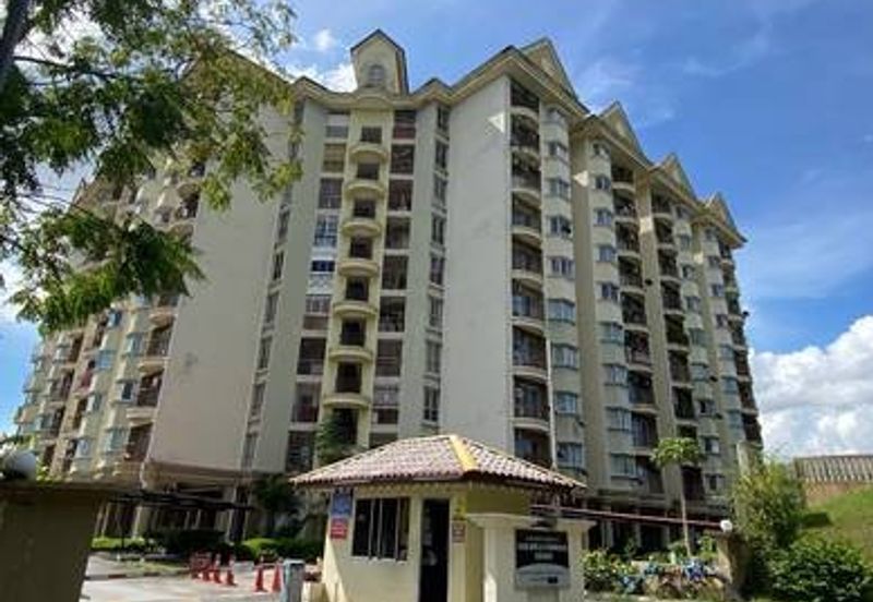 KONDOMINIUM TASIK MEWAH