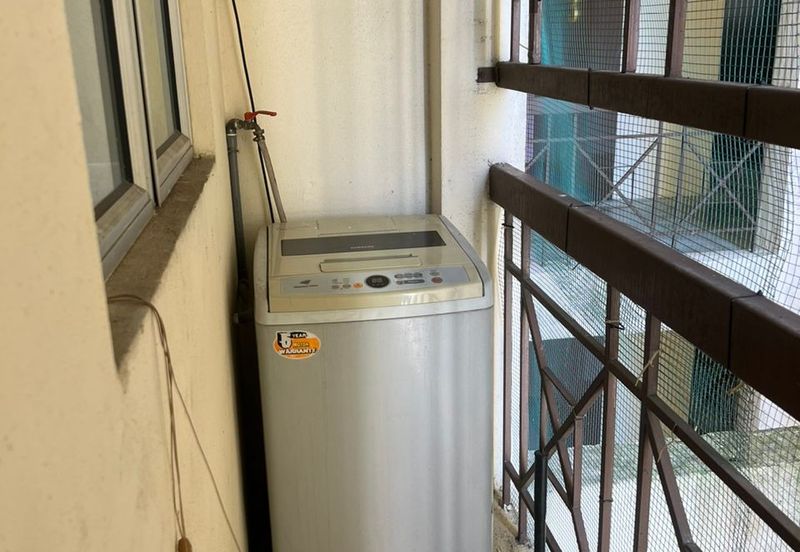 KONDOMINIUM TASIK MEWAH