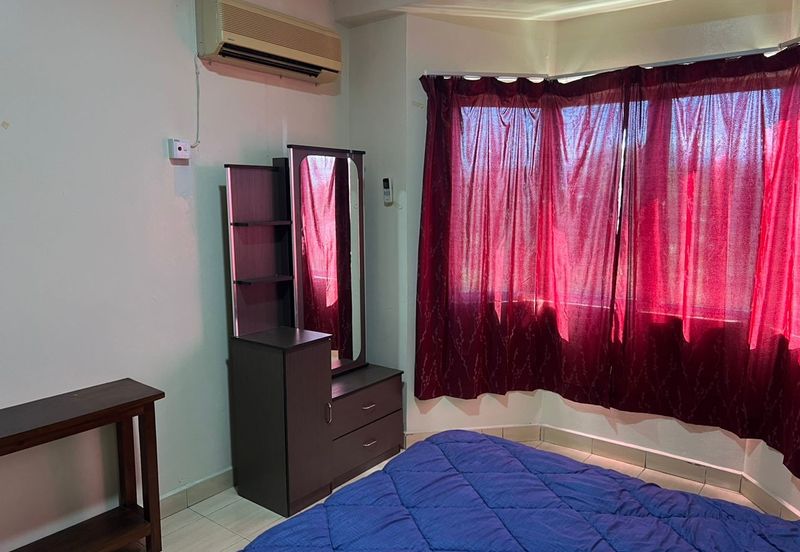 KONDOMINIUM TASIK MEWAH