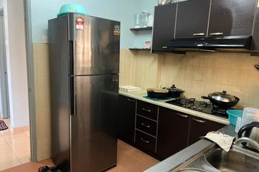 KONDOMINIUM TASIK MEWAH