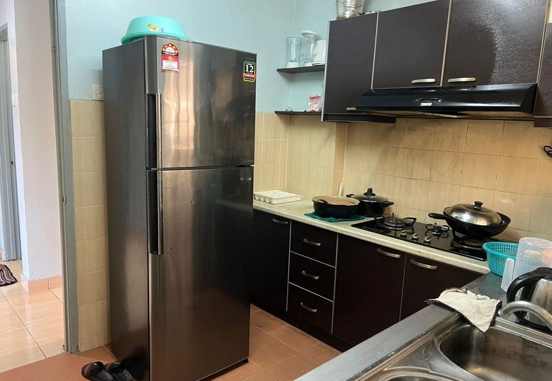 KONDOMINIUM TASIK MEWAH