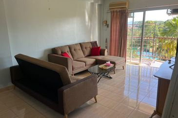 KONDOMINIUM TASIK MEWAH