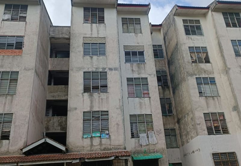 BELOW MARKET VALUE - APARTMENT TAMAN MEWAH, ALOR GAJAH MELAKA