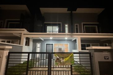 Taman Aurora 2