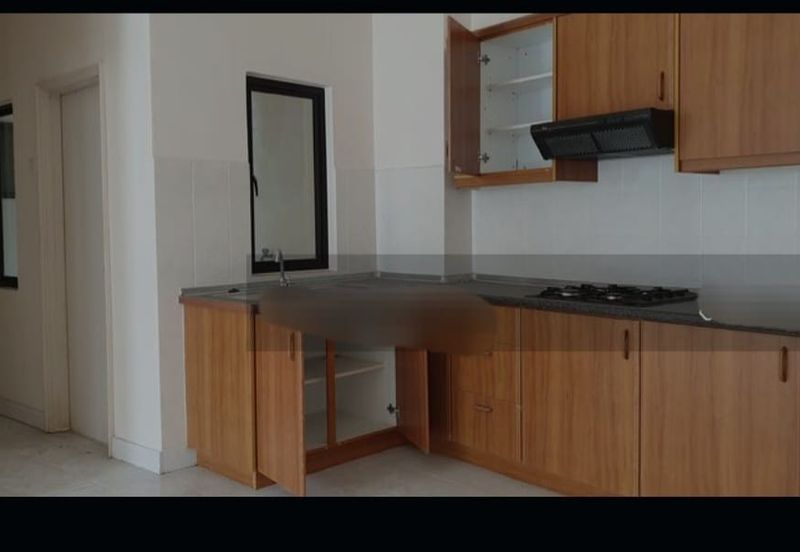 ADMIRAL MARINA CRESENT