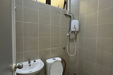 TAMAN BAYU INDERA, LUKUT