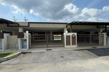 TAMAN BAYU INDERA, LUKUT